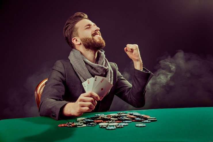 Dashboard Program Loyalitas pyramidslot menampilkan tingkat keanggotaan dan progress ke tingkat berikutnya